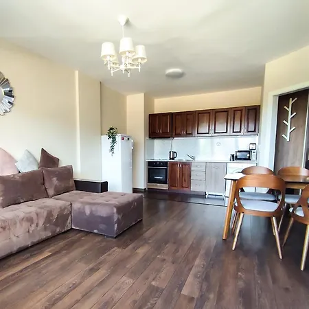 Deluxe 1-bedroom Mountain View Near Road
