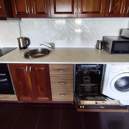 Deluxe 1-bedroom Mountain View Near Road Апартамент *
