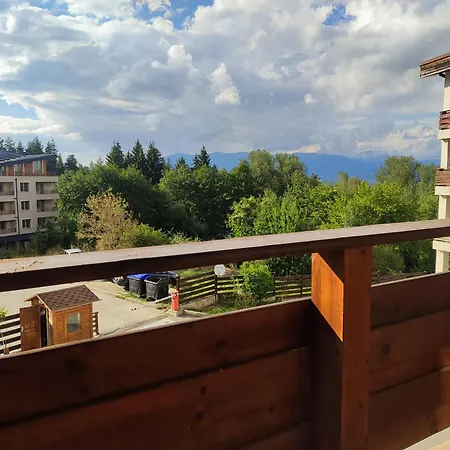 Deluxe 1-bedroom Mountain View Near Road *